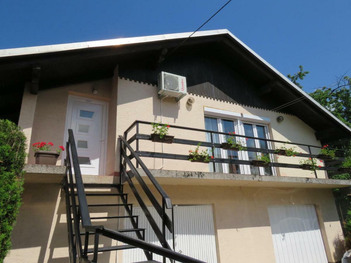 Apartmani Lovro أوغولين الغرفة الصورة